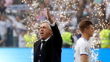 FILE PHOTO: Soccer Football - LaLiga - Real Madrid v Espanyol - Santiago Bernabeu, Madrid, Spain - April 30, 2022 Real Madrid coach Carlo Ancelotti celebrates after winning LaLiga REUTERS/Susana Vera/File Photo