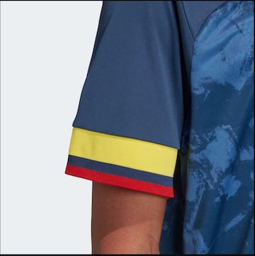 Adidas lanzó la nueva indumentaria alternativa de la Selección Colombia, la cual será de color azul. Tendrá un valor entre los $129.000 y $249.900.