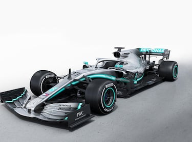 El equipo de Lewis Hamilton y Valtteri Bottas present¨® hoy su nuevo Mercedes W10 con el que esperan liderar la parrilla de la F¨®rmula 1 de este a?o.
