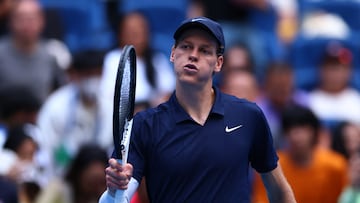 Tennis - China Open - The Beijing Olympic Green Tennis Center, Beijing, China - September 29, 2025 Italy's Jannik Sinner celebrates after winning his quarter final match against Hungary's Fabian Marozsan REUTERS/Tingshu Wang