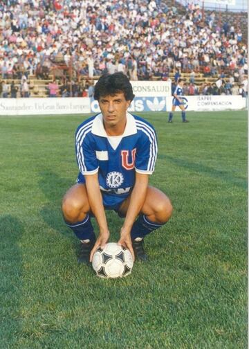 José 'Pepe' Castro y una postal en Santa Laura de 1991.