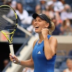 Wozniacki vuelve a octavos con 33 años y dos hijos