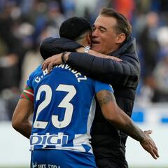 Cascada de alegría tras la confirmación de la permanencia