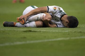 Después de la jornada 12, los Laguneros sufrieron una importante baja de nivel, misma que provocó derrotas contra Atlas, Pachuca, Pumas y América, para así caer hasta el cuarto puesto de la tabla general y llegar sin fuerzas a la liguilla.