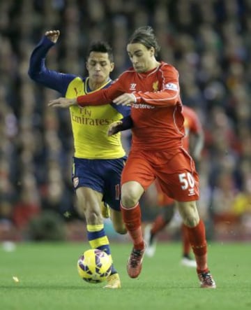 Alexis Sánchez fue titular y no pudo anotar en el empate del Arsenal frente al Liverpool por la Premier League. 