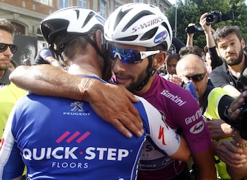 El ciclista del Quick Step Fernando Gaviria ganó la etapa 13 de la edición centenario del Giro de Italia y se convierte en el primer colombiano en ganar cuatro etapas en una vuelta grande.