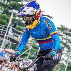 Mariana Pajón sufre caída en la última parada de la Copa Mundo