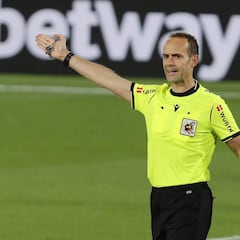 El VAR interviene más en Liga, pero corrige menos