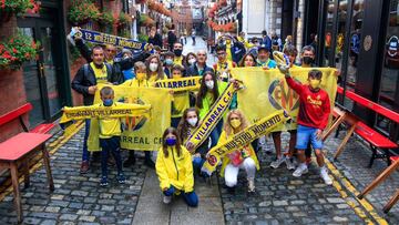 Aficionados del Villarreal, en Belfast.