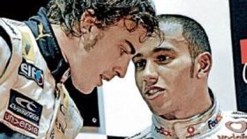 <b>¿AMIGOS? </b>Hamilton y Alonso charlan en el podio de Singapur.