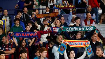 13/04/24 PARTIFDO SEGUNDA DIVISION
LEVANTE UD - SD AMOREBIETA
AFICIONADOS SEGUIDORES