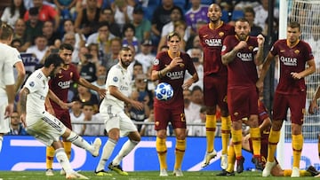 Seis días antes de su operación, Isco lideró el gran triunfo ante el Roma con este golazo de falta directa.