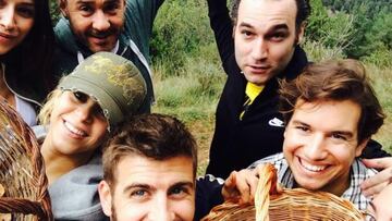 Piqué y Shakira pasan el domingo recogiendo setas