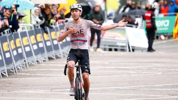 Pogacar regala un show para dar su primer golpe en la Volta a Catalunya