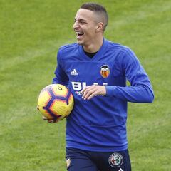 Rodrigo no pasa la última prueba y será baja ante el Madrid