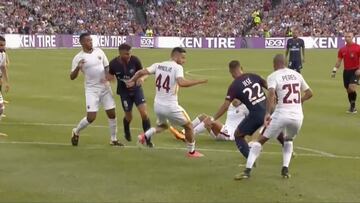 Jesé el renacido: con este
sutil caño asistió a Marquinhos en el gol