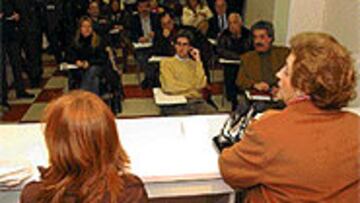 <B>EXPLICACIONES</B>. Teresa Rivero comunicó los planes del club