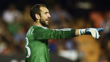 Diego López, con la camiseta del Milán.