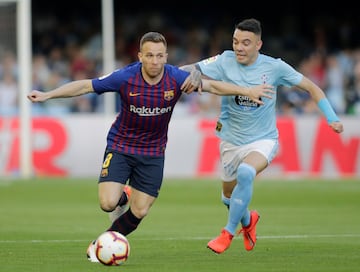 Arthur con Iago Aspas.