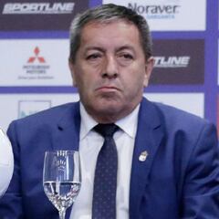 Méndez sobre Mejía, refuerzos y situación económica del club