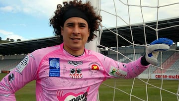 FUTBOL INTERNACIONAL
MEXICANOS EN EUROPA
GUILLERMO OCHOA, DEL AJACCIO FRANCES
Action photo of mexican goalkeeper Guillermo Ochoa, of the AC Ajaccio of the Ligue 1 of France./Foto de accion del portero mexicano Guillermo Ochoa, del AC Ajaccion de la Liga 1 de Francia. 09 March 2012. MEXSPORT/CORTESIA ATHLETIC CLUB AJACCIO