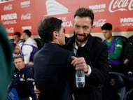 22/02/26 PARTIDO PRIMERA DIVISION
Villarreal - Valencia
saludo entrenadores Marcelino y Carlos Corberan