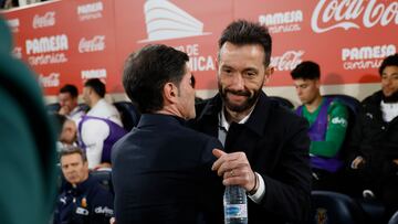 22/02/26 PARTIDO PRIMERA DIVISION
Villarreal - Valencia
saludo entrenadores Marcelino y Carlos Corberan