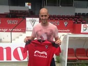 Ion Vélez: "El Mirandés es una buena oportunidad para mí"