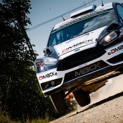 Tanak sorprende y lidera en Polonia, y Sordo se descuelga