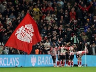 Sunderland scored a last-gasp equaliser to draw with Arsenal at the Stadium of Light.