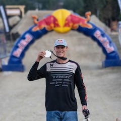 Emil Johansson cierra otra temporada invicto con victoria en el Joyride