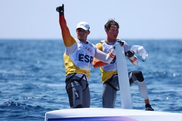 La pareja de 49er formada por Diego Botín y Florian Trittel le ha dado, el primer oro para España