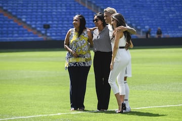 Mariano with his family