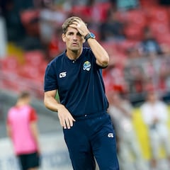 Former Spain manager fired for abusing ChatGPT - although he tells a very different story