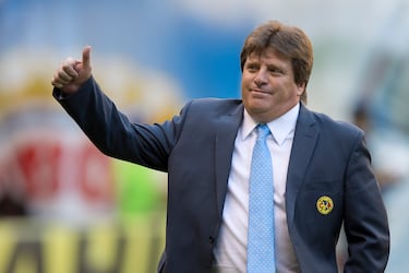 Azcárraga se la pone clara al América: “No quiero que jueguen bien, quiero que ganen”