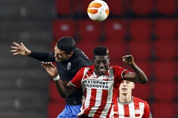 Jorge Molina con Ibrahim Sangare.
