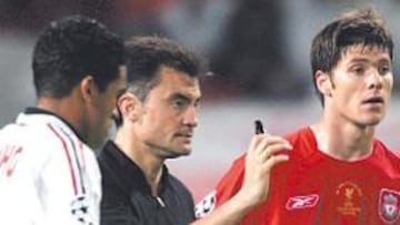 <b>PROTAGONISTA. </b>Mejuto González dirigió el Milán-Liverpool, final de la Champions, el pasado miércoles.