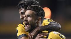 Peñarol hunde a Colo Colo