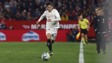 Óliver Torres, durante un partido.