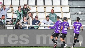Pedro Ortiz celebra el 0-1