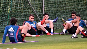 Mayoral y Aleñá, durante el entrenamiento de la Sub-21.