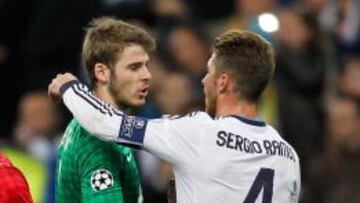 ¿CAMBIO DE CROMOS? El futuro de De Gea parece estar vinculado al de Ramos... y viceversa.