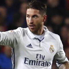 Sergio Ramos: "Un buen centro de Modric para variar y..."