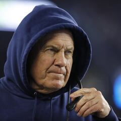 Bill Belichick shares hard-earned wisdom with Andy Reid ahead of the Super Bowl: “Don’t look back”