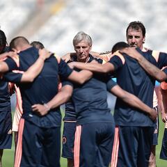 Pékerman, feliz por Néstor Lorenzo: “Merece este momento”