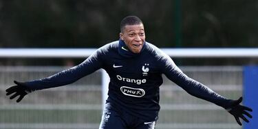 Madrid set to offer €280M for Mbappé claim France Football