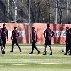 Asado y práctica oculta: así se concentra Colo Colo en la previa