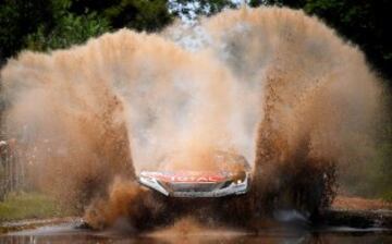 El piloto francés Sebastien Loeb en la segunda etapa entre Resistencia y San Miguel de Tucumán.