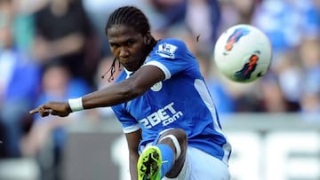 Hugo Rodallega durante un partido de Premier League con el Wigan