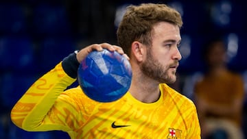 El portero del Barcelona de Balonmano Gonzalo Pérez de Vargas, durante un partido.